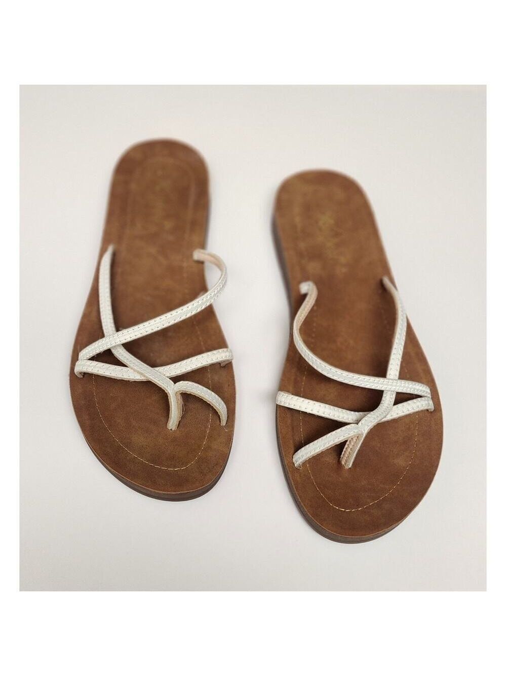 Women's Flip Flop Sandal Flat Shoes White Size 9